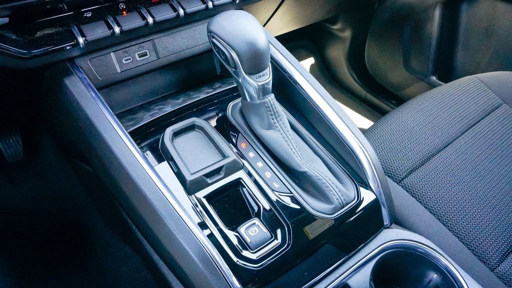 Used 2025 GMC Canyon Elevation image 28