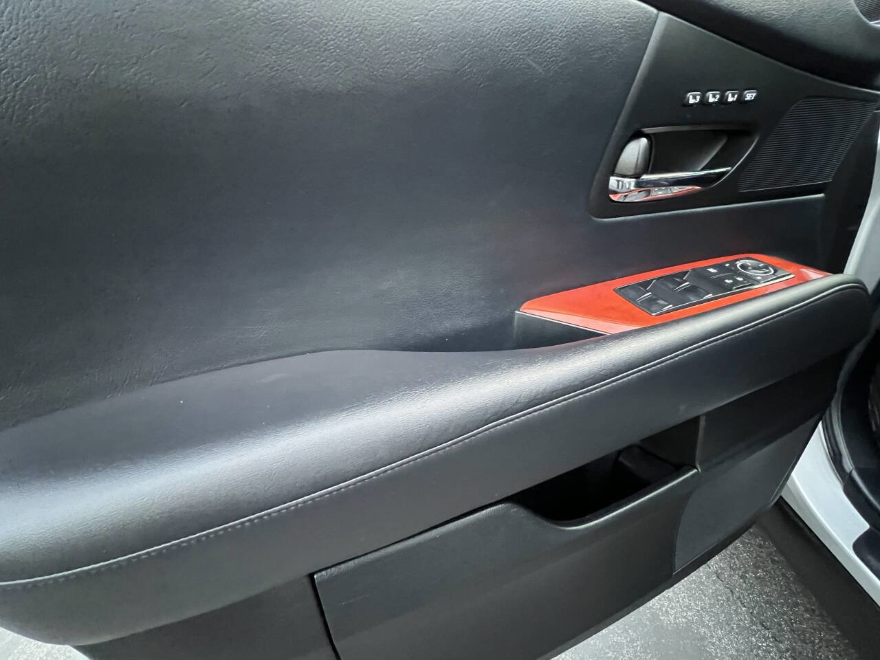 Used 2010 Lexus RX 450h 2WD image 29