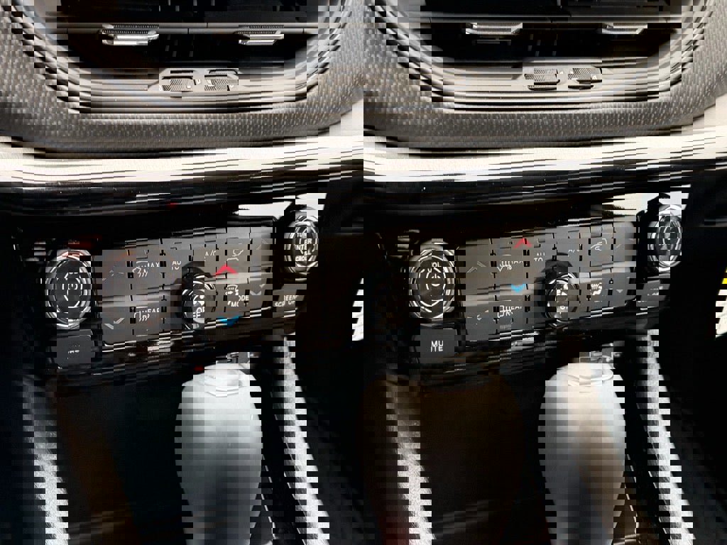 New 2026 Jeep Compass Trailhawk image 15