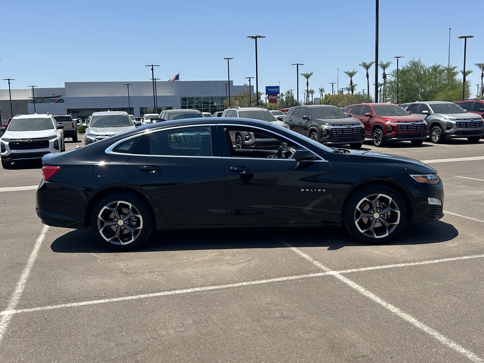 Used 2024 Chevrolet Malibu LT FWD image 6