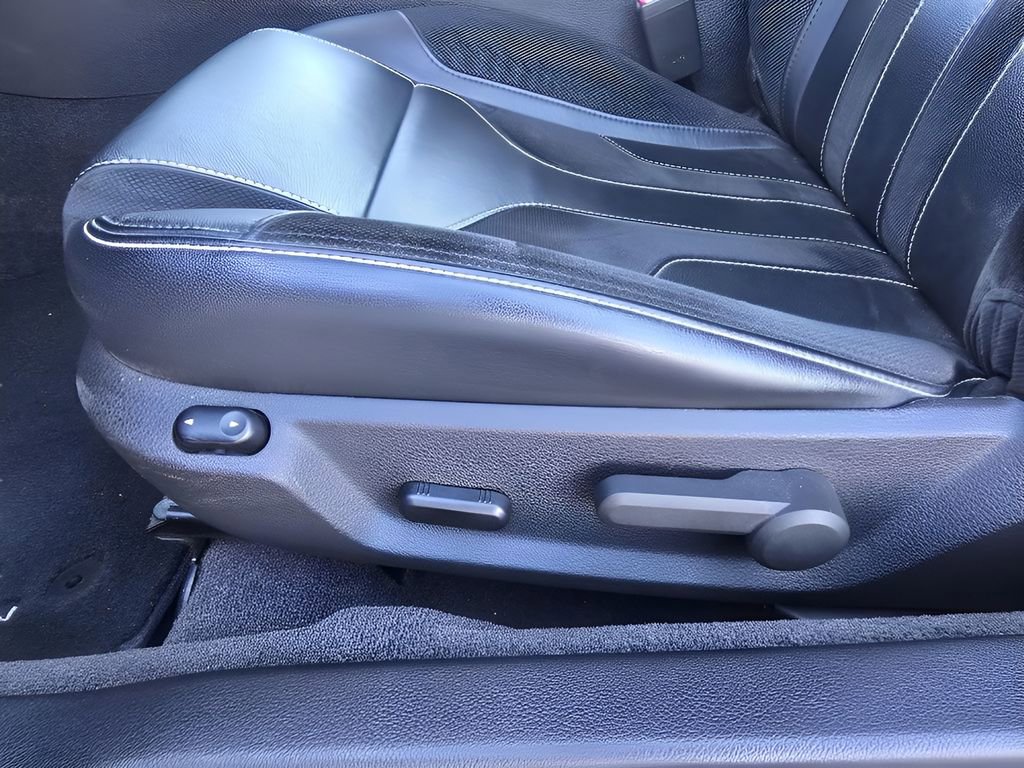 Used 2011 Ford Mustang GT Premium w/ Comfort Pkg image 16