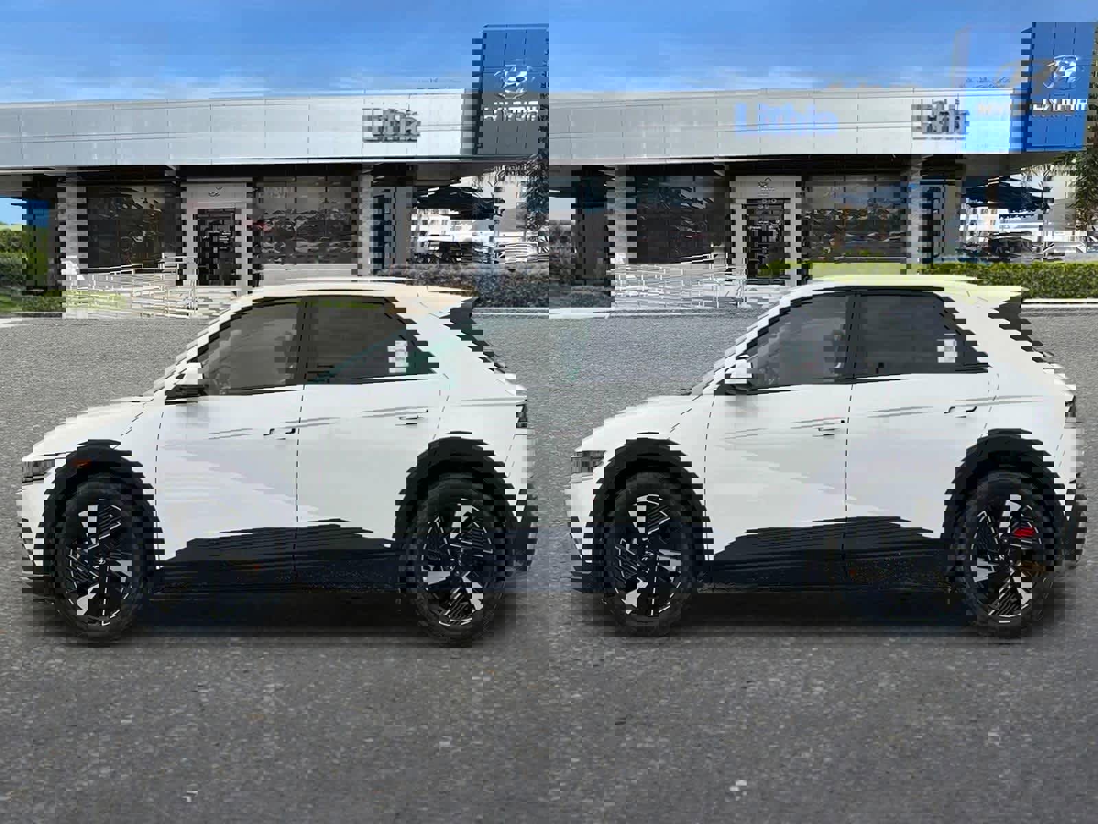 New 2026 Hyundai Ioniq 5 SE image 5