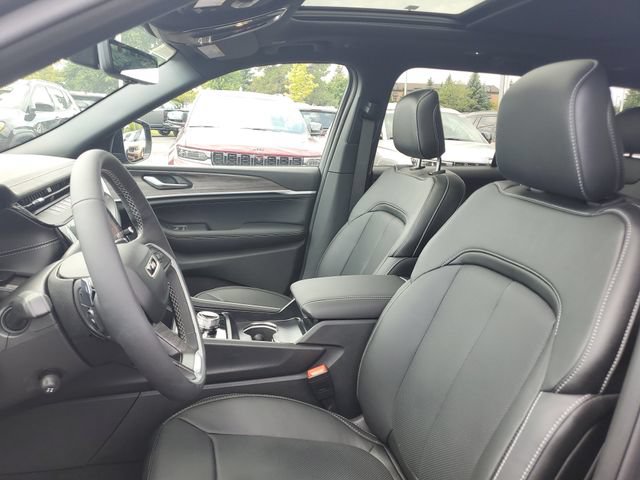 New 2026 Jeep Grand Cherokee Limited AWD/4WD image 18