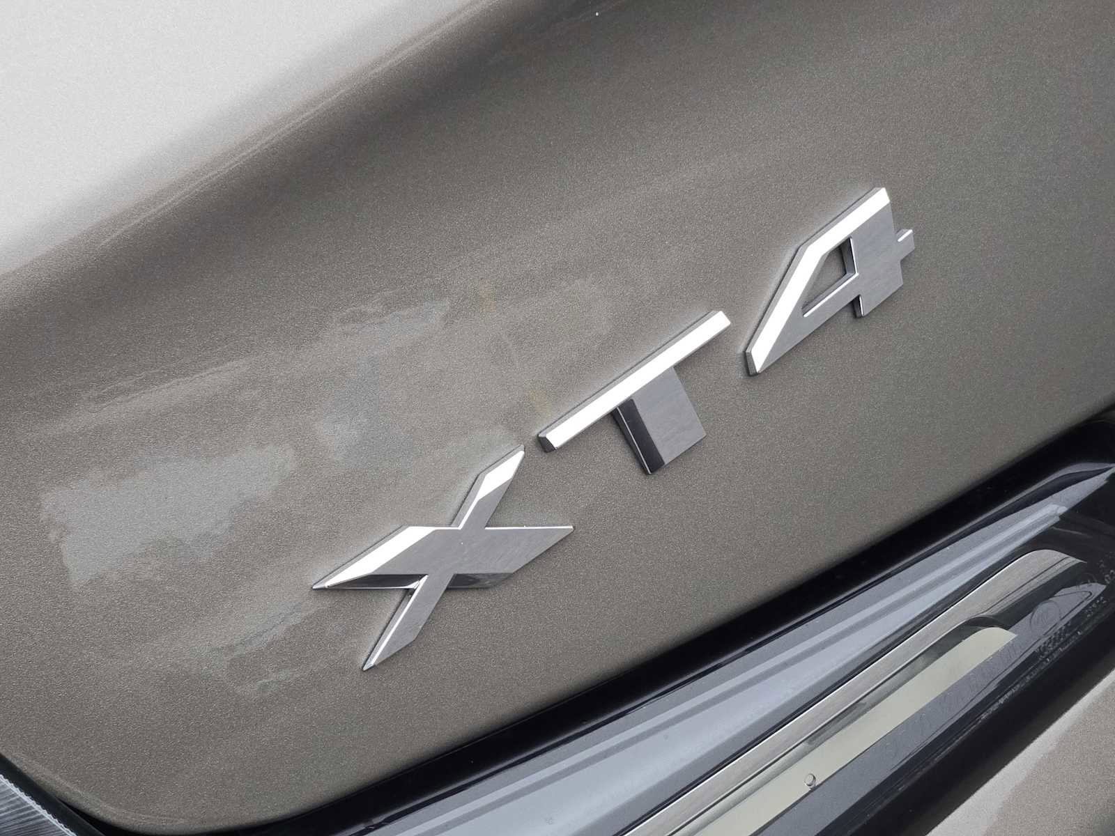 Certified 2020 Cadillac XT4 Sport FWD image 12