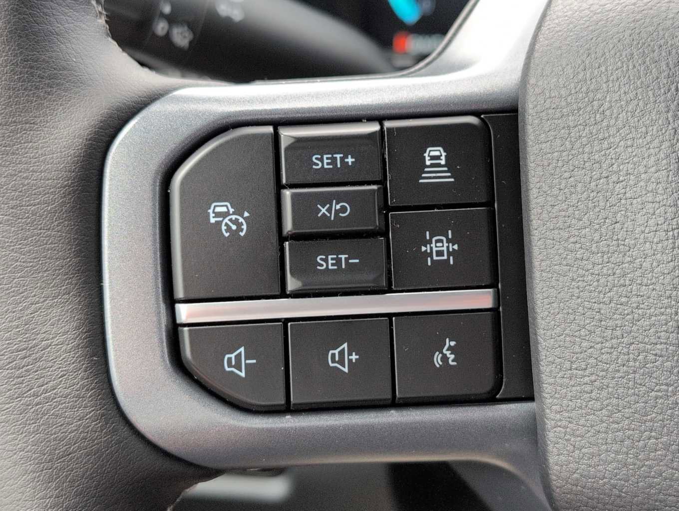 New 2025 Ford F250 Lariat w/ Lariat Ultimate Package image 25