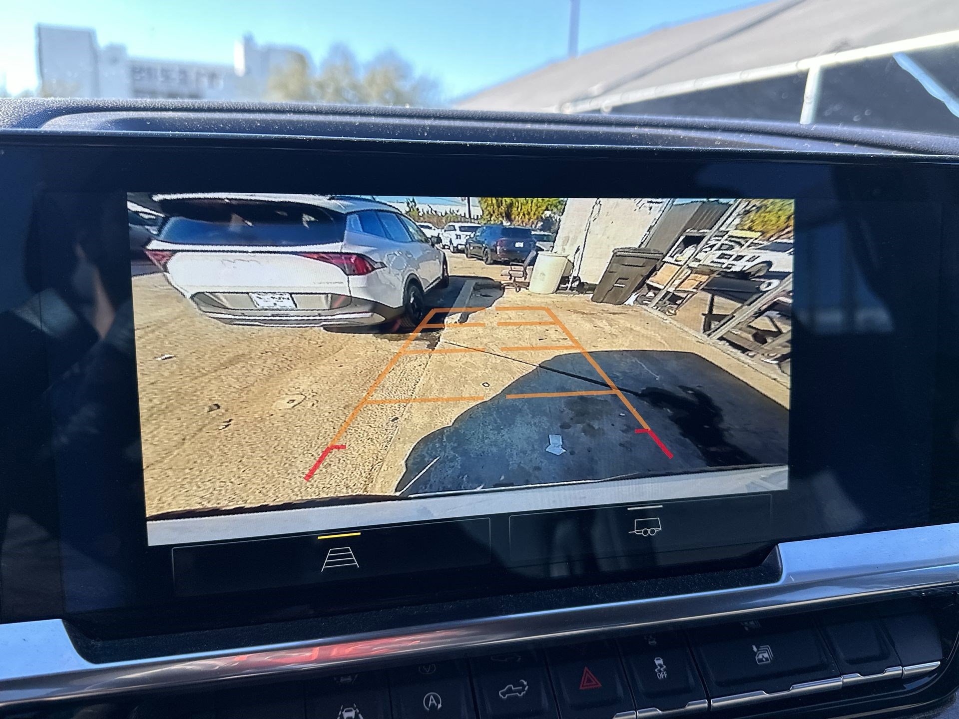 Used 2025 Chevrolet Silverado 1500 LT image 25