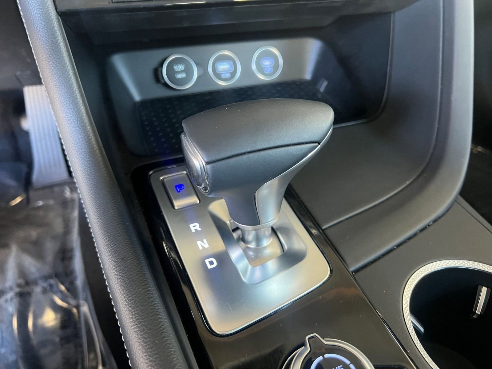Used 2025 Genesis G70 2.5T image 41