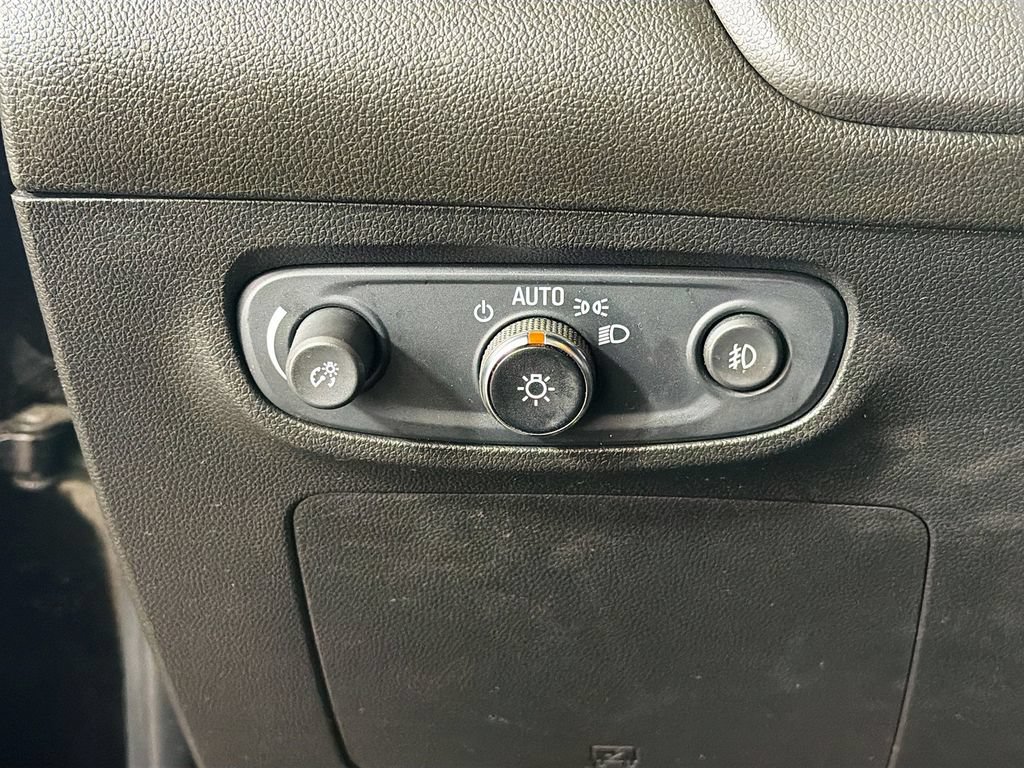 Used 2020 Buick Encore GX Select FWD image 12