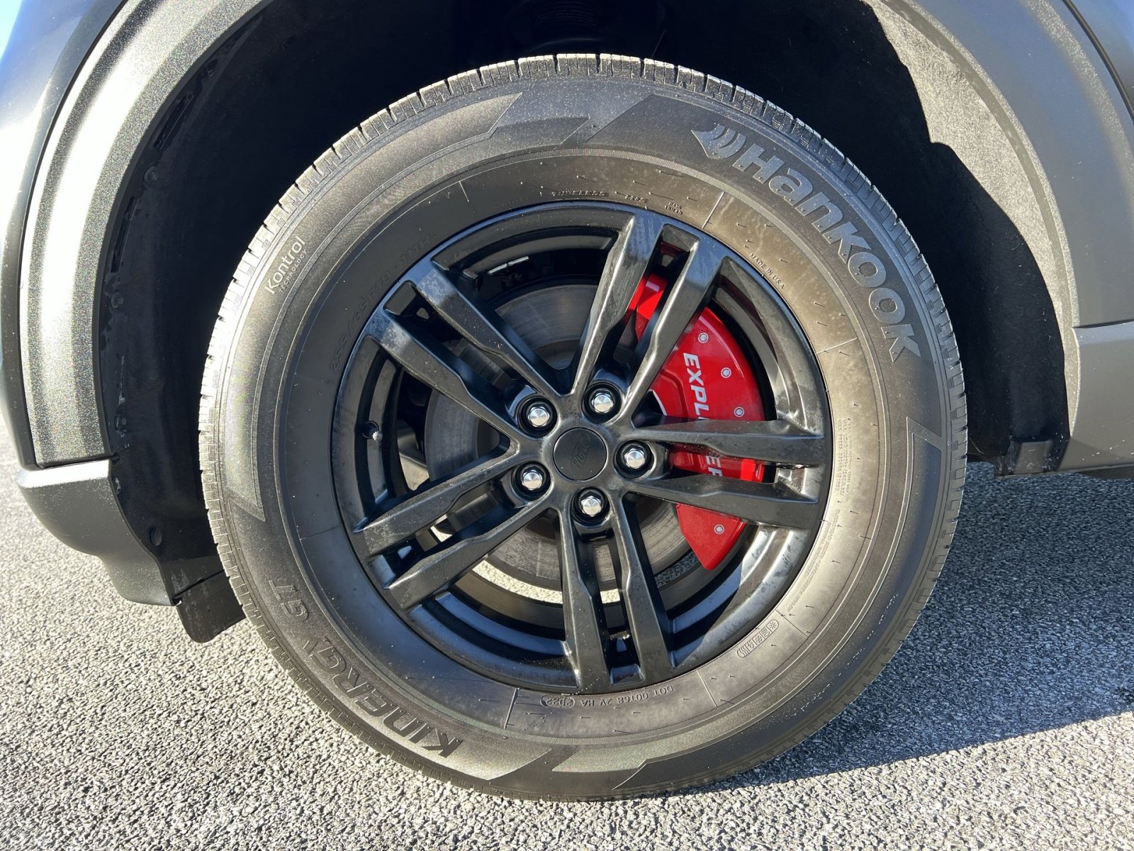 Used 2022 Ford Explorer XLT w/ Equipment Group 202A image 12