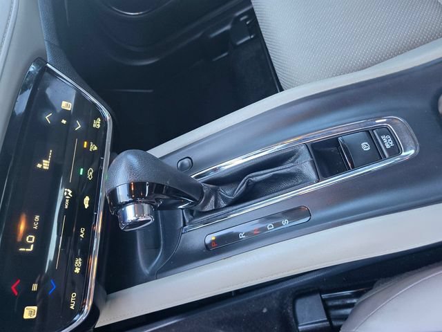 Used 2018 Honda HR-V EX image 16