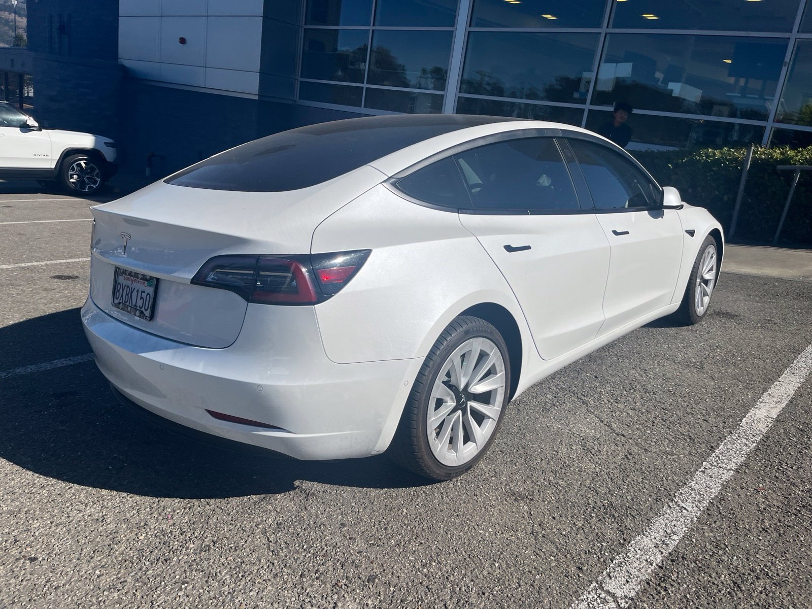 Used 2021 Tesla Model 3 Standard Range Plus RWD image 8