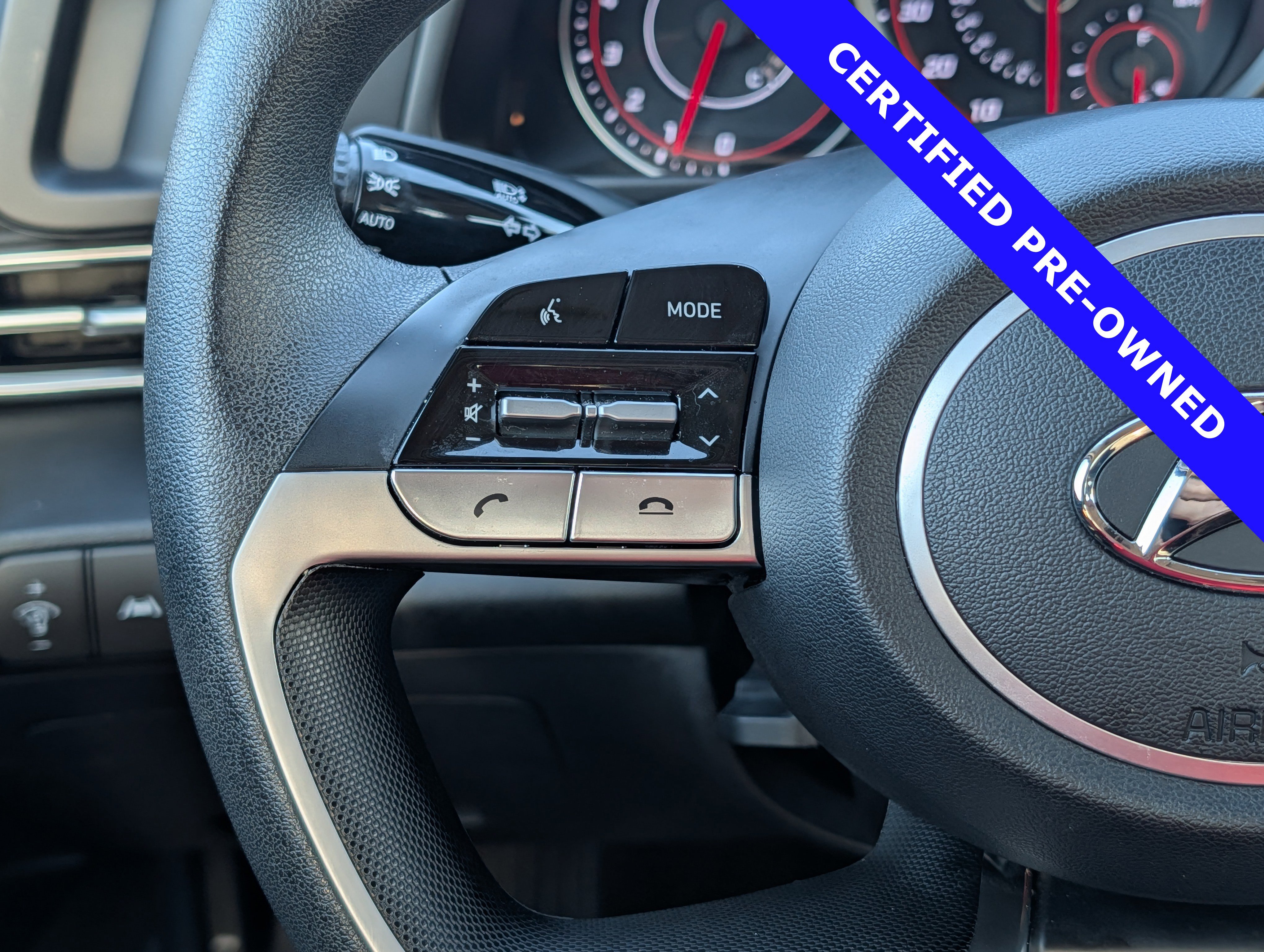 Used 2023 Hyundai Elantra SEL image 22