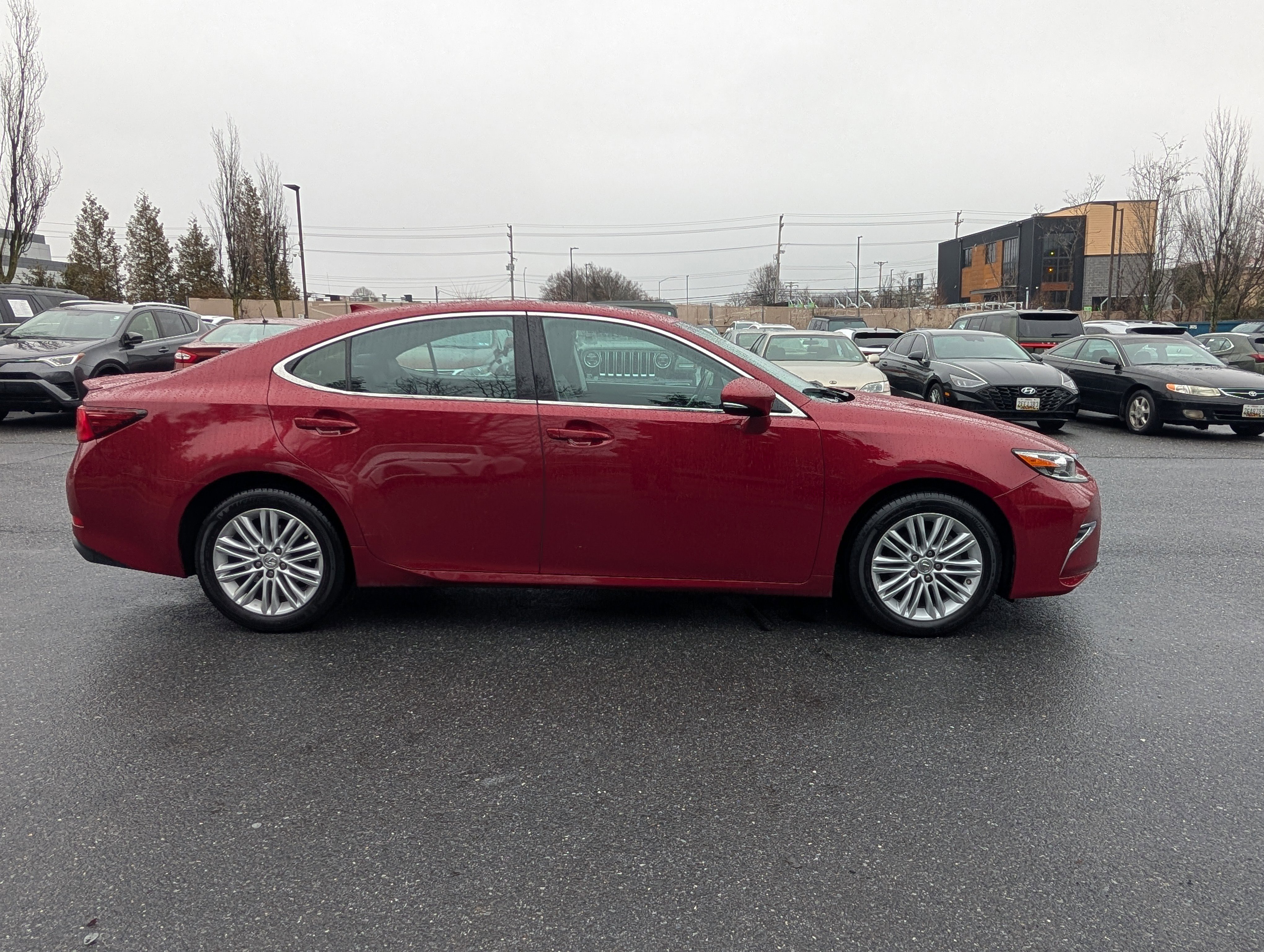 Used 2017 Lexus ES 350 w/ Premium Package image 2