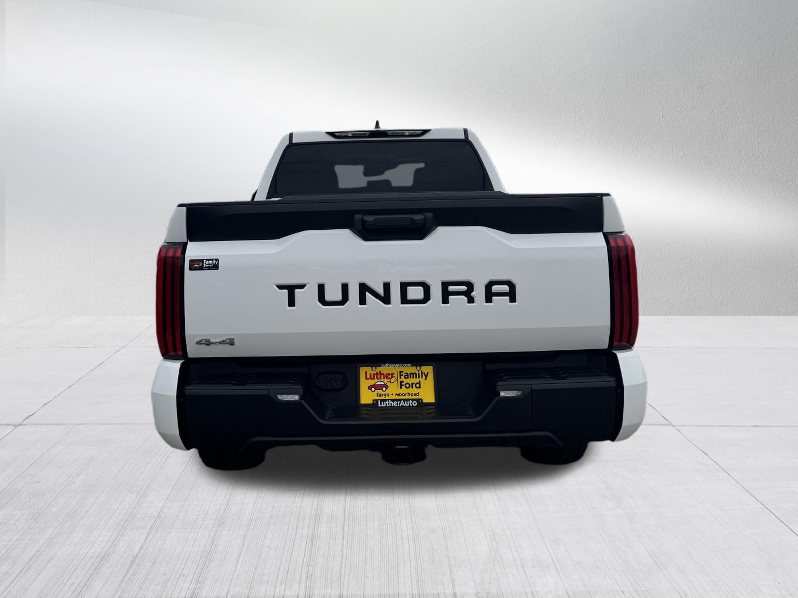 Used 2025 Toyota Tundra SR5 w/ SR5 Premium Package AWD/4WD image 6