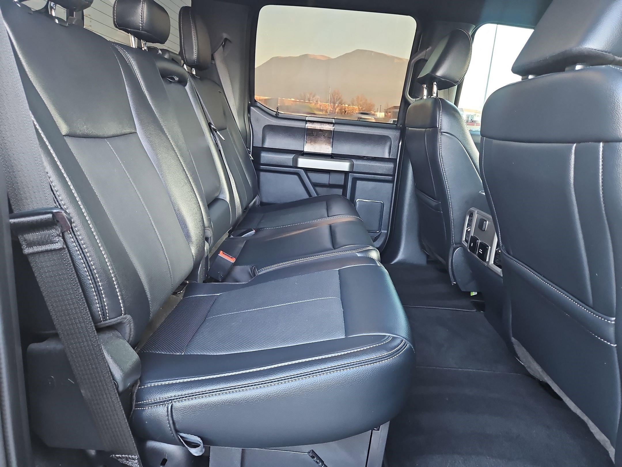 Used 2022 Ford F250 Lariat image 33