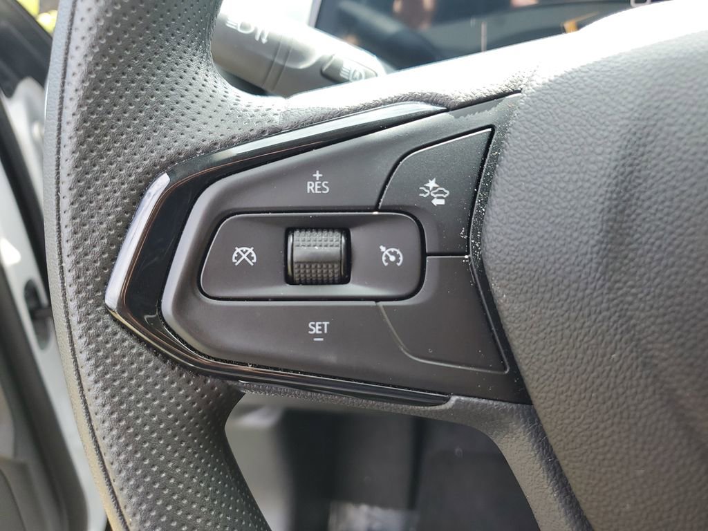 Used 2026 Chevrolet Trax LT image 29