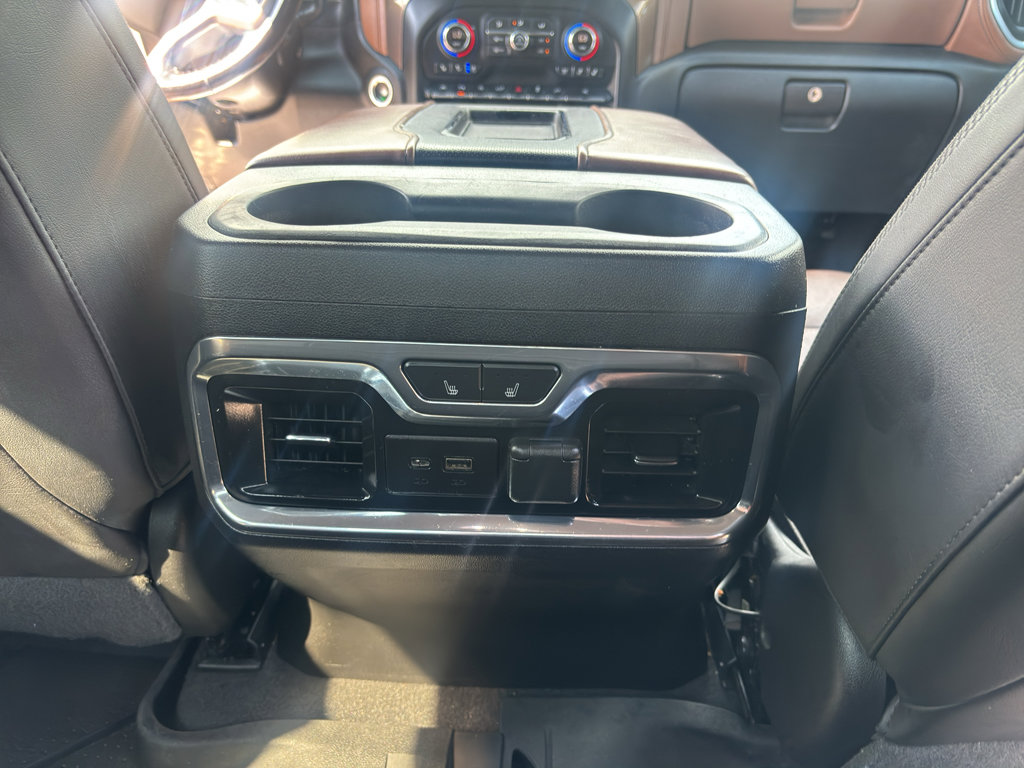 Used 2019 Chevrolet Silverado 1500 High Country w/ Technology Package AWD/4WD image 19