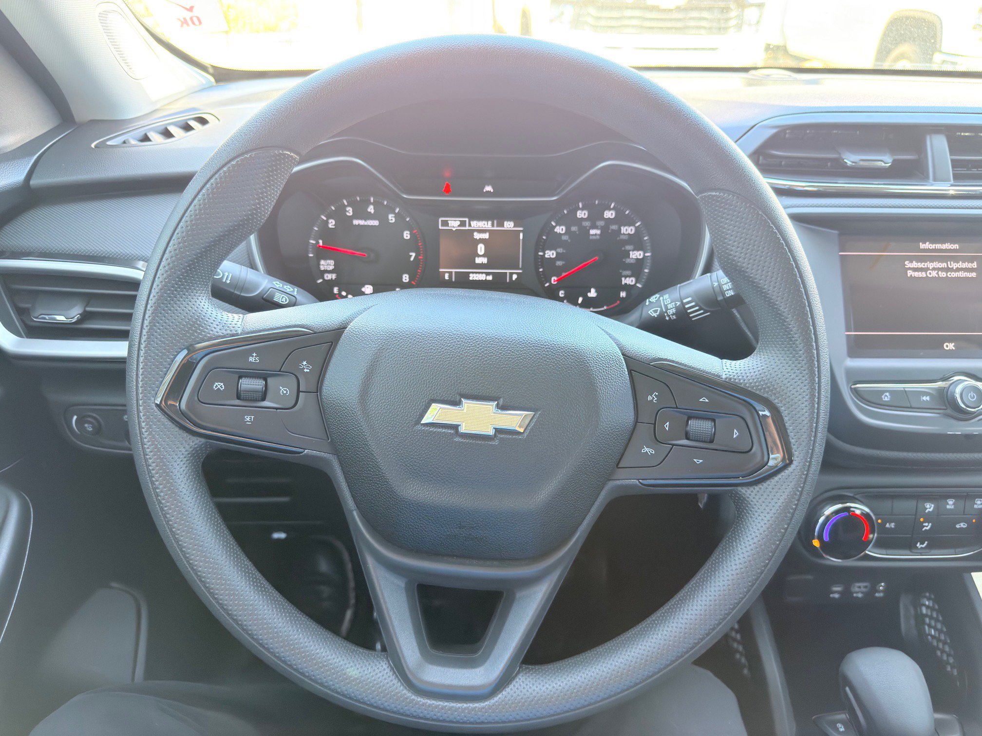 Used 2023 Chevrolet TrailBlazer LS FWD image 27