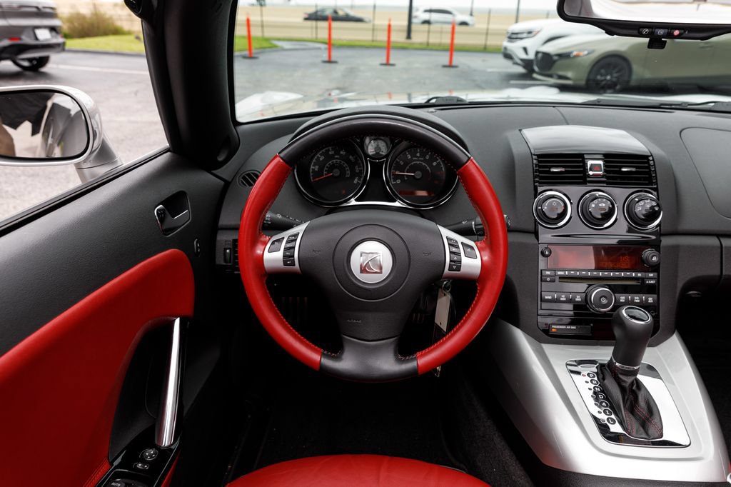 Used 2008 Saturn Sky RWD image 37