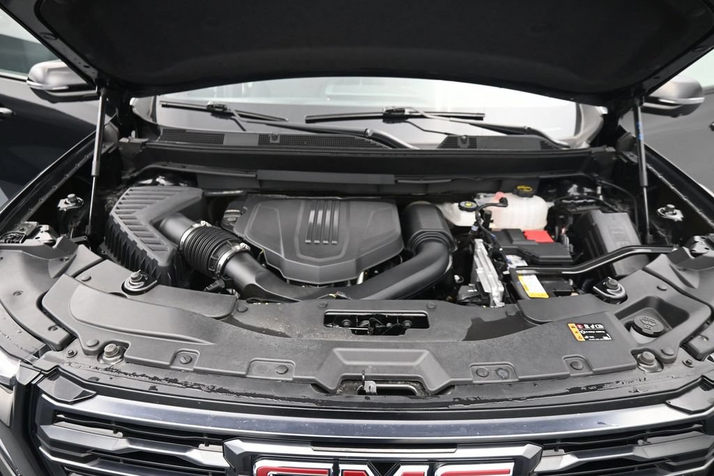 Used 2024 GMC Acadia AT4 w/ Luxury Package AWD/4WD image 19