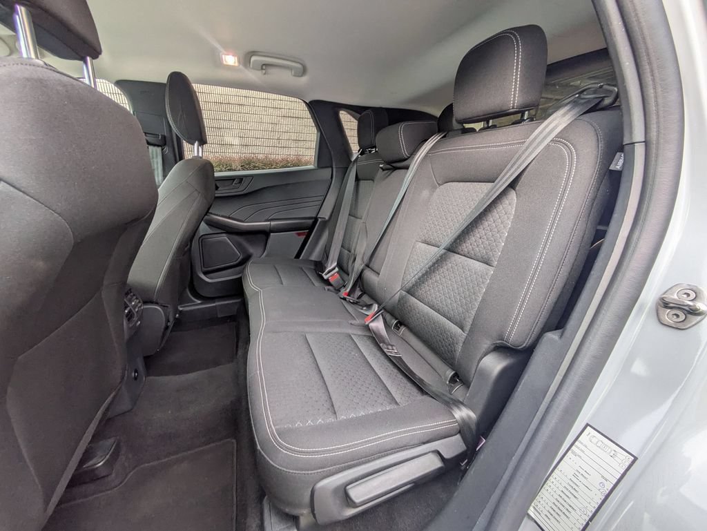 Used 2025 Ford Escape Active AWD/4WD image 27