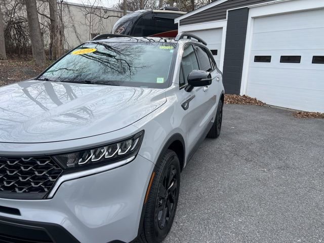Used 2022 Kia Sorento S w/ Panoramic Sunroof Package image 2