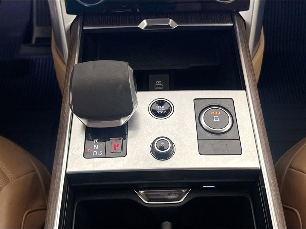 Used 2023 Land Rover Range Rover SE image 17