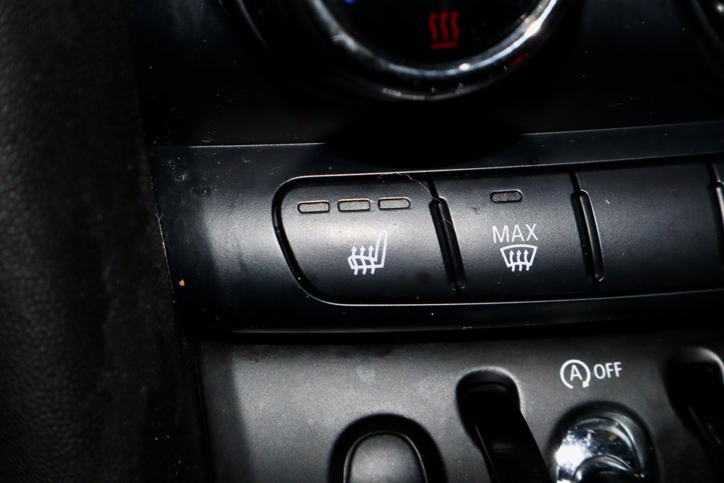 Used 2019 MINI Cooper 4-Door Hardtop w/ Signature Upholstery Package image 4