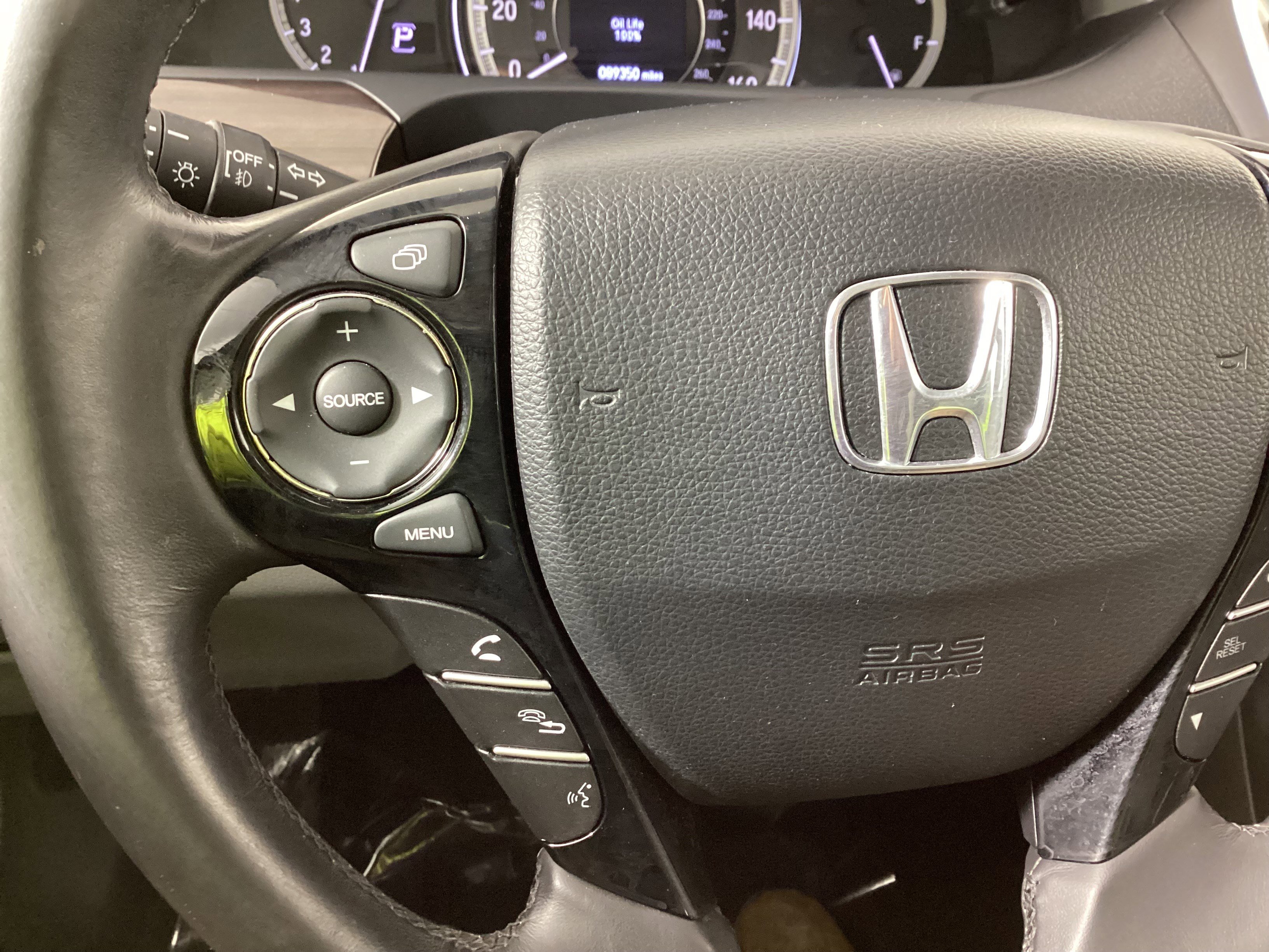Used 2017 Honda Accord EX-L image 24
