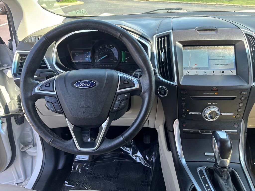 Used 2017 Ford Edge Titanium w/ Technology Package AWD/4WD image 15