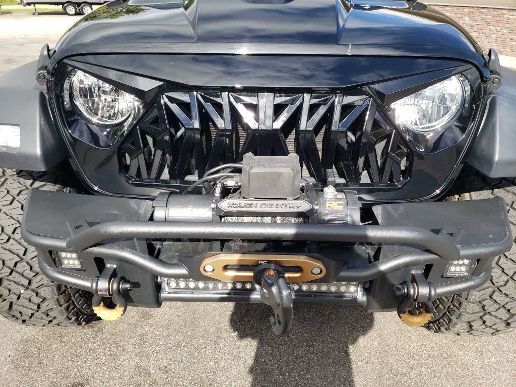 Used 2018 Jeep Wrangler Sport image 8