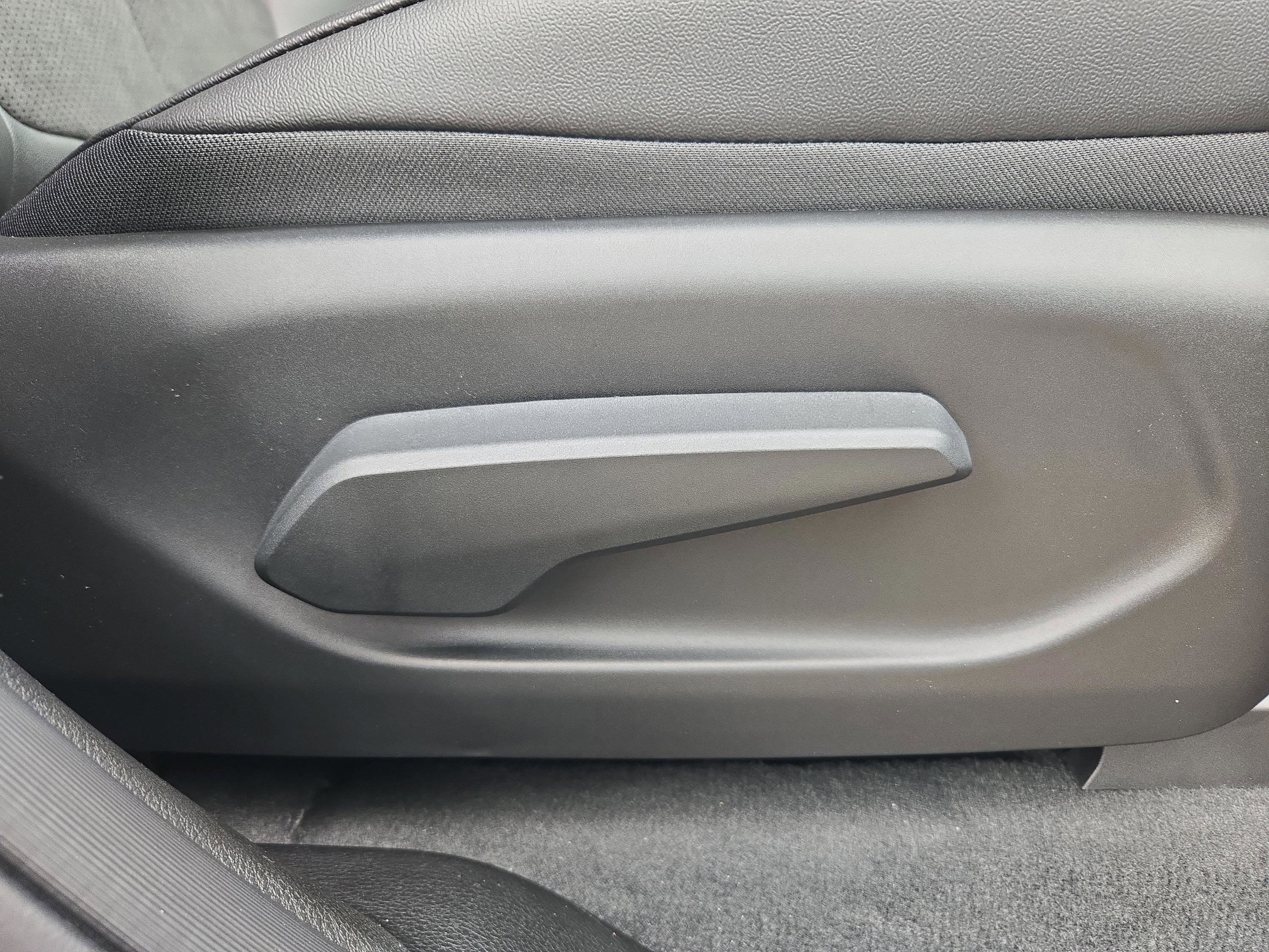 New 2025 Jeep Grand Cherokee L Altitude image 69