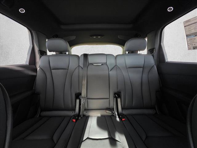 New 2026 Audi Q7 3.0T Premium Plus AWD/4WD image 17