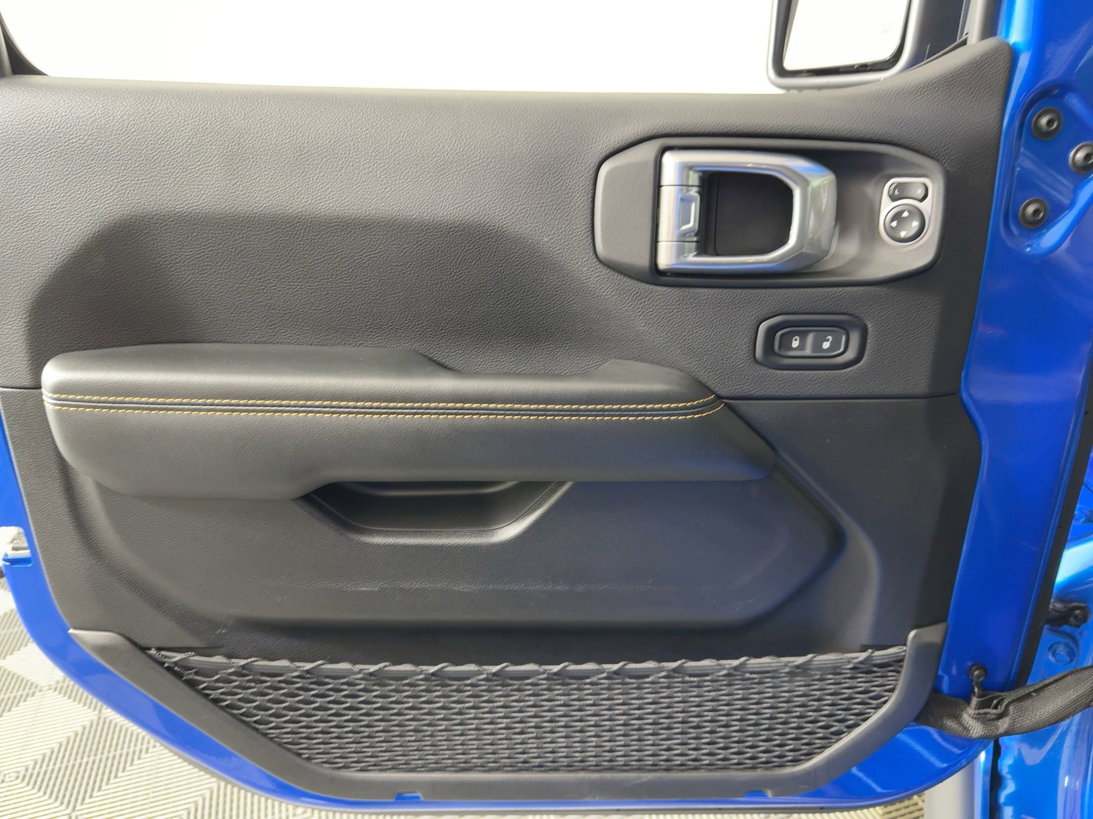 Used 2024 Jeep Wrangler Sahara w/ Technology Group image 19