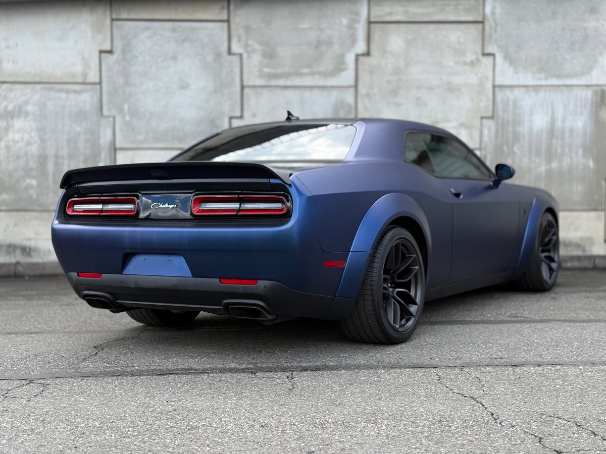 Used 2023 Dodge Challenger SRT Hellcat w/ Harmon/Kardon Sound Group RWD image 3