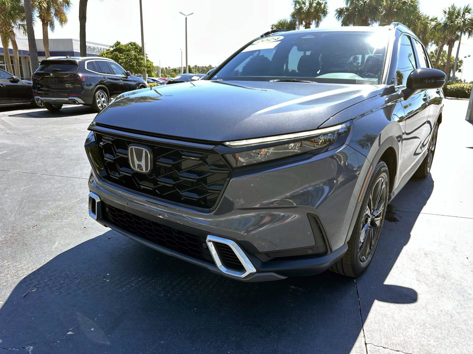 Used 2024 Honda CR-V Sport Touring image 9