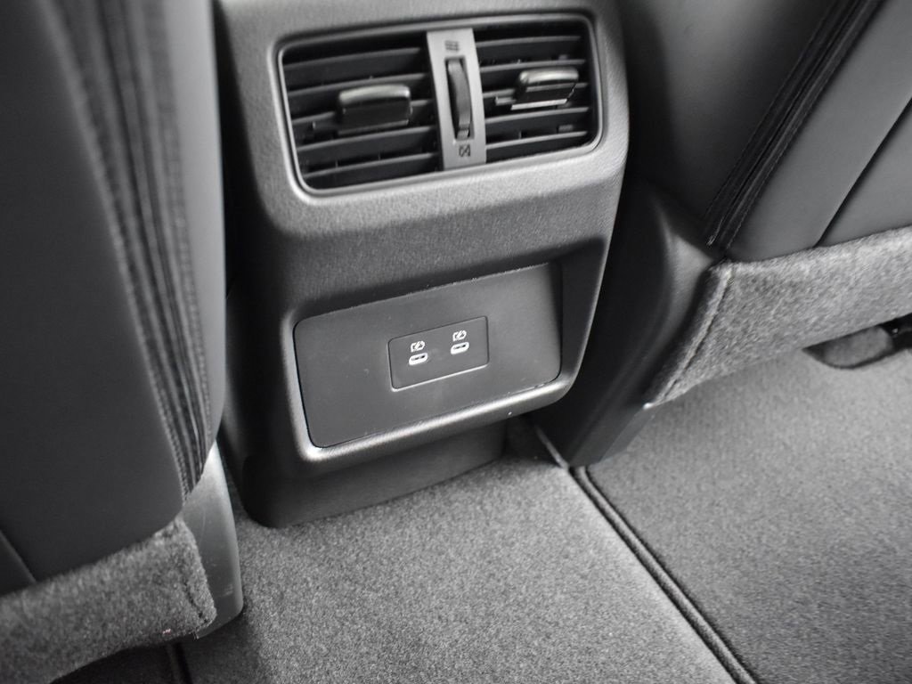 Certified 2025 Nissan Rogue SV w/ SV Premium Package image 10