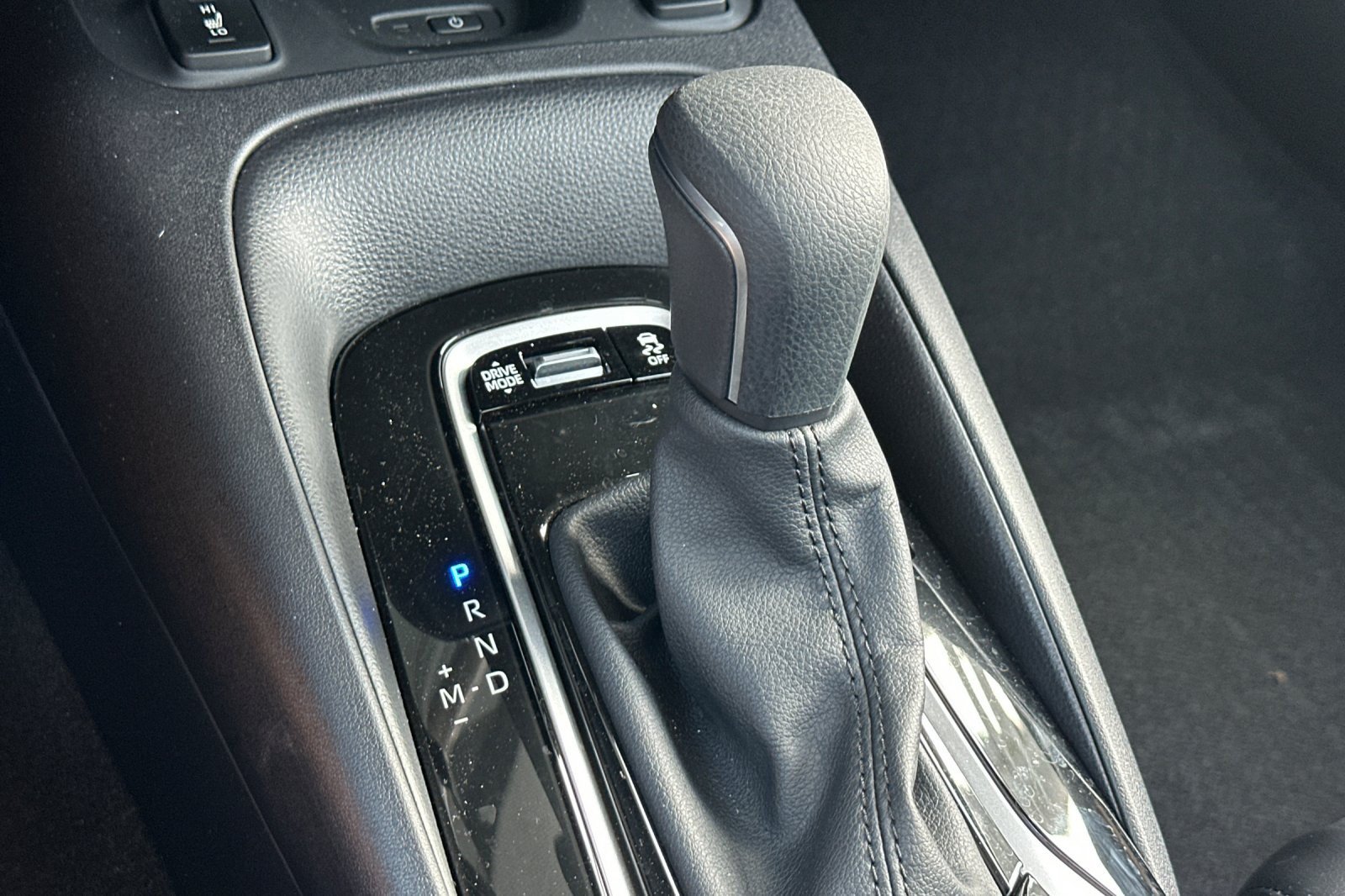 Used 2025 Toyota Corolla XSE FWD image 19