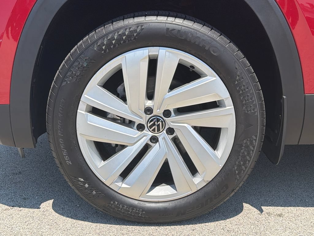 Certified 2023 Volkswagen Atlas Cross Sport SE w/ Panoramic Sunroof Package AWD/4WD image 29