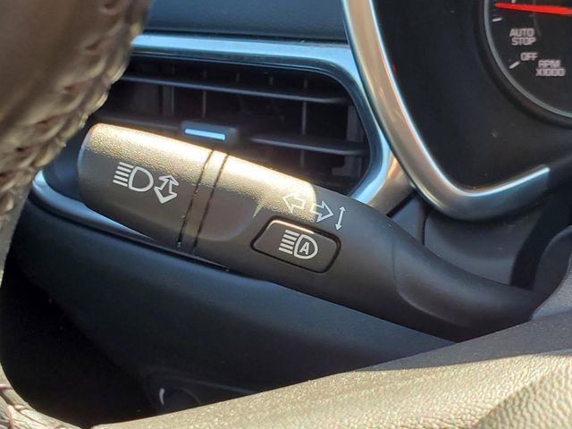 Used 2022 Chevrolet Equinox LT w/ Driver Convenience Package image 19