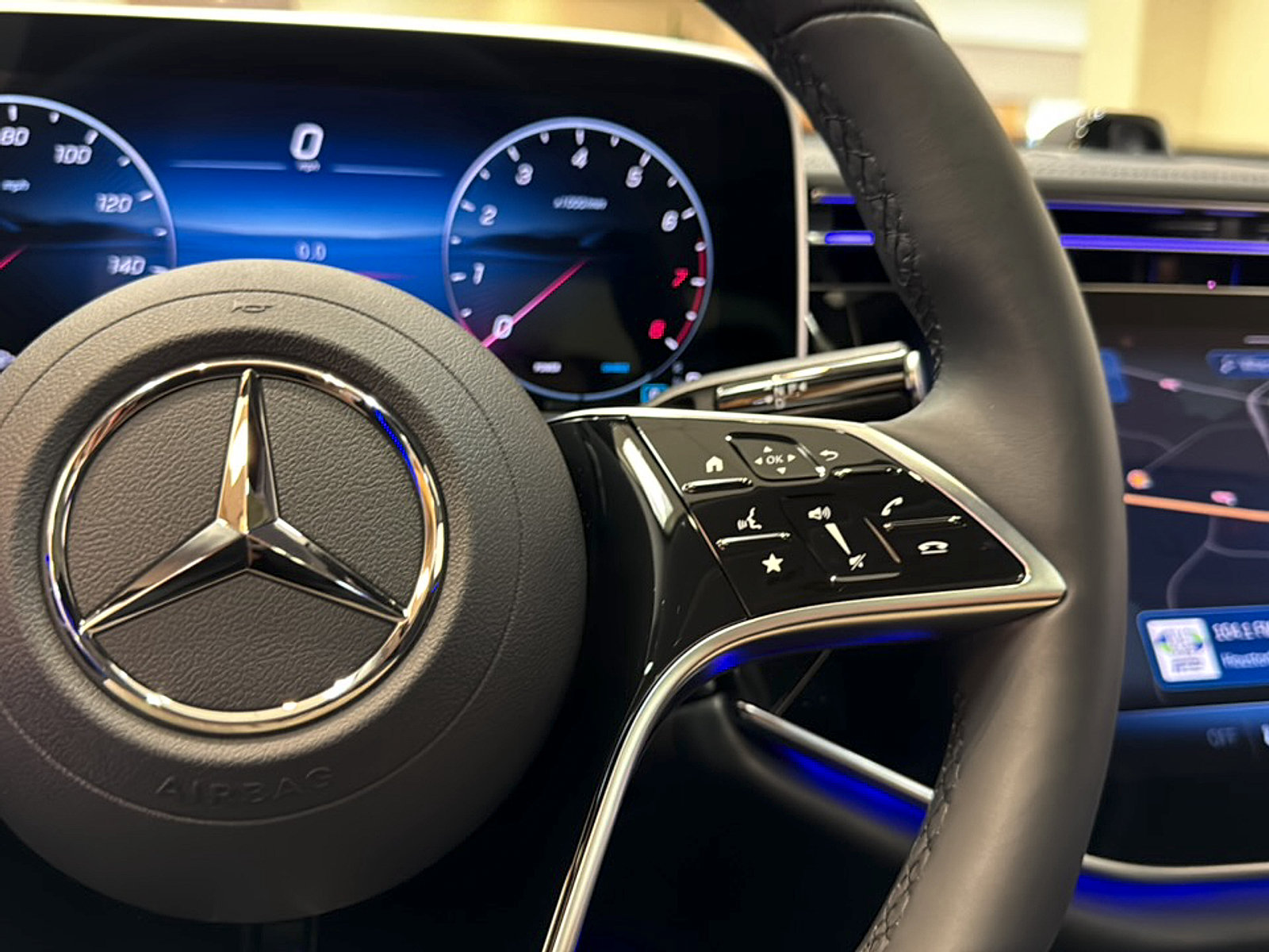 Certified 2025 Mercedes-Benz E 350 4MATIC Sedan image 24