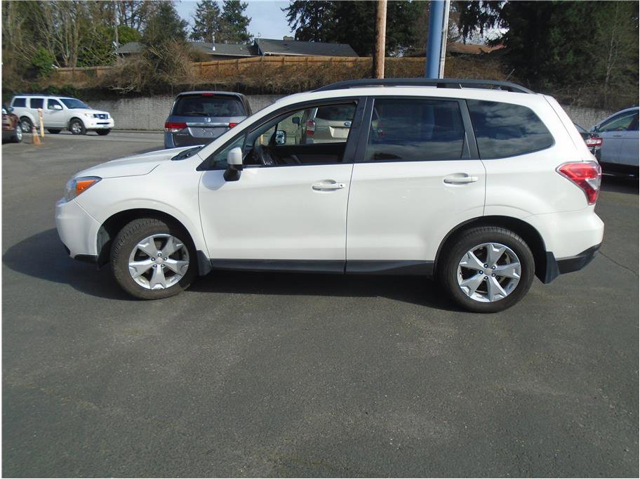 Used 2015 Subaru Forester 2.5i Premium w/ All-Weather Package image 9