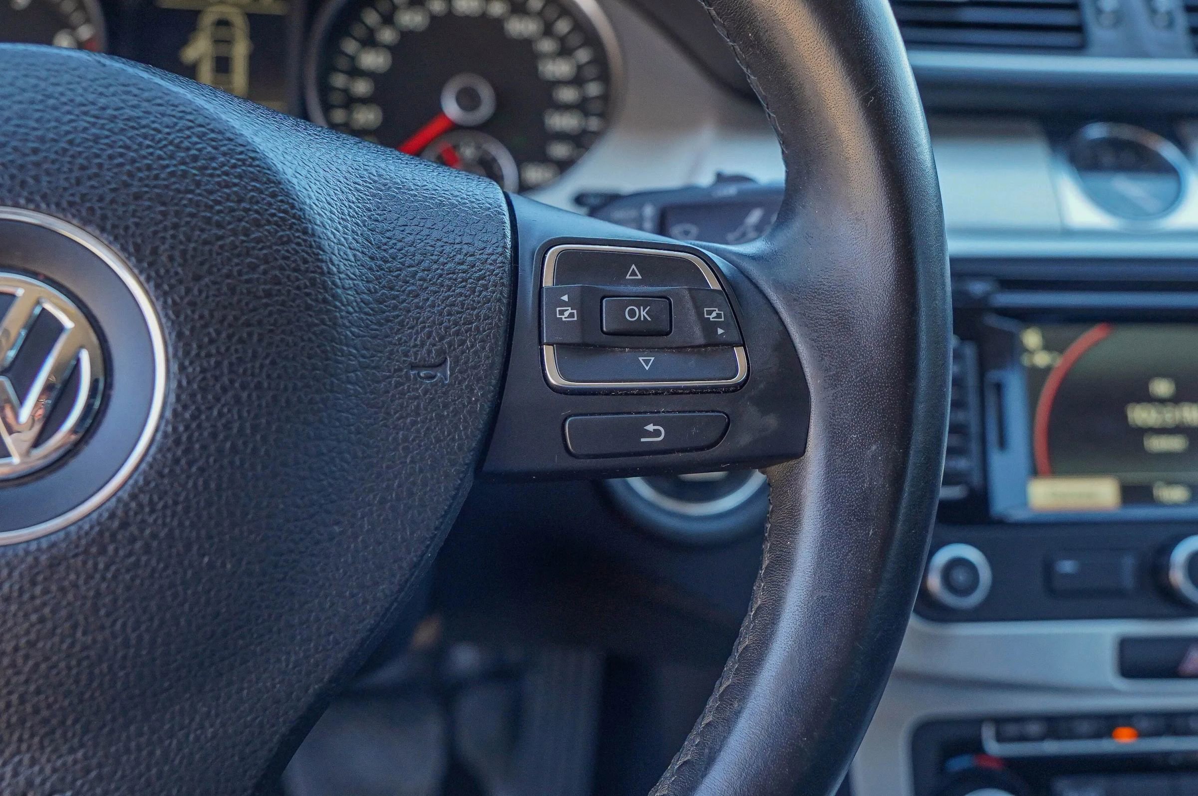 Used 2012 Volkswagen CC Lux Limited image 23