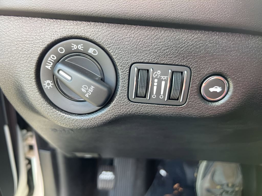 Used 2020 Dodge Charger GT w/ Plus Group image 17