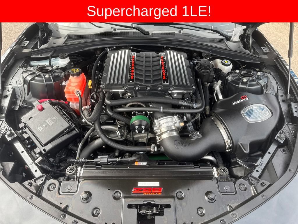 Used 2018 Chevrolet Camaro SS RWD image 22