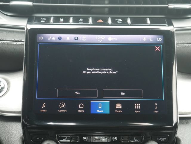 Used 2025 Jeep Grand Cherokee Overland w/ Luxury Tech Group IV AWD/4WD image 7