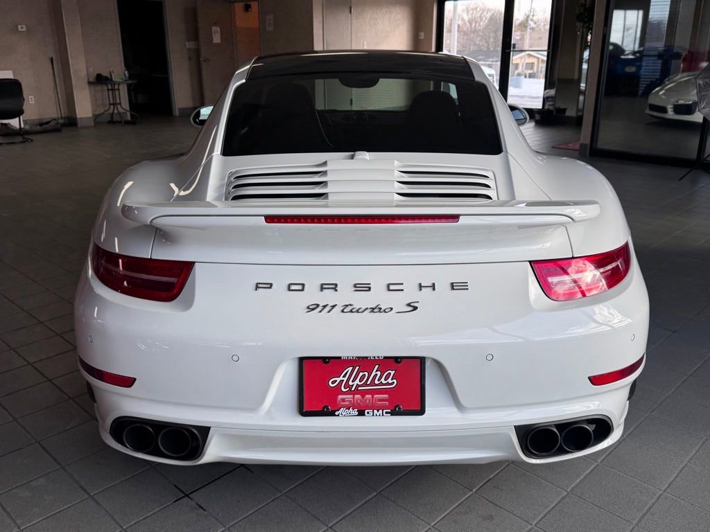 Used 2014 Porsche 911 Turbo S image 4