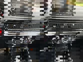 Used 2023 Honda Civic Sport image 12