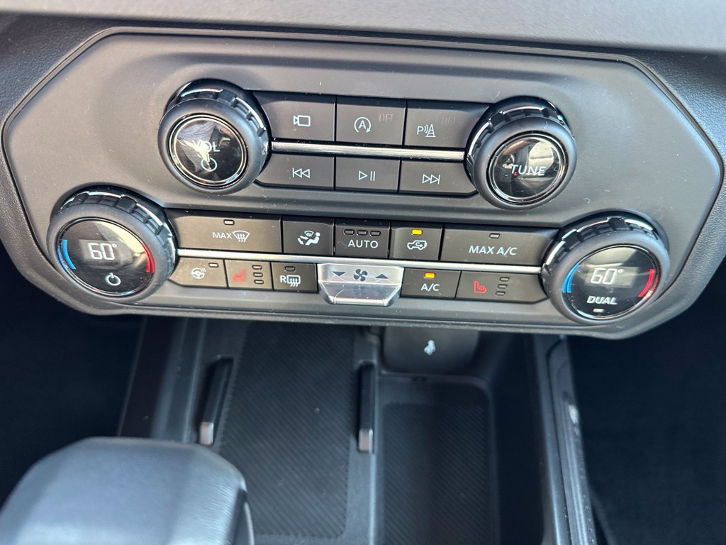 Used 2025 Ford Bronco Outer Banks AWD/4WD image 27