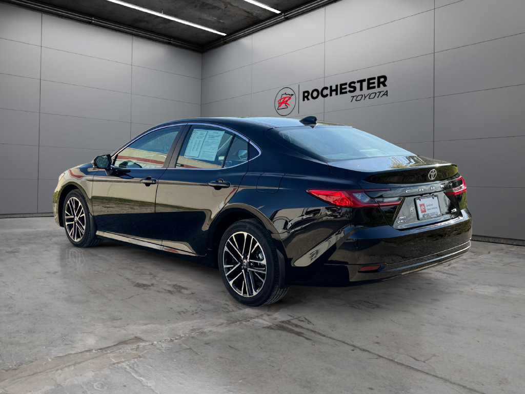 Used 2026 Toyota Camry XLE AWD/4WD image 3